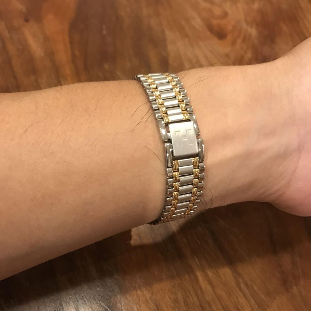 Hilton Analog Quartz Women