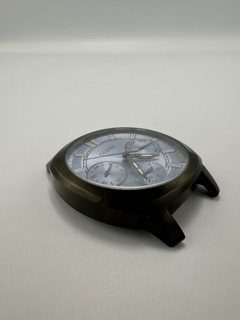 Guess Analog Quartz Men Chronograph Watch No Strap