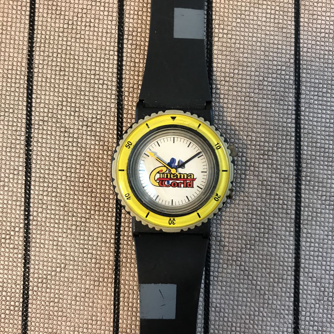 Kamakura Cinema World Analog Quartz Men