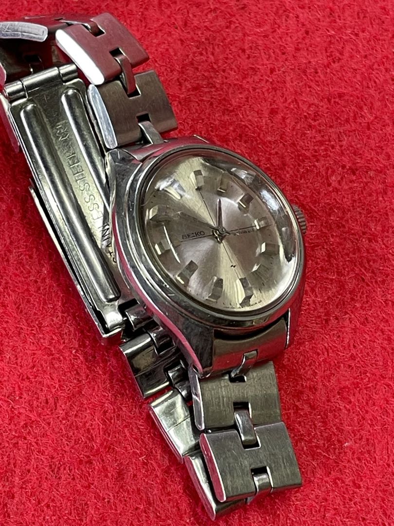 Seiko SALVIA Analog Mechanical (Manual) Women