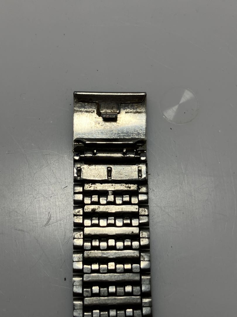 Seiko Alba V733-5A10 Analog Quartz Men