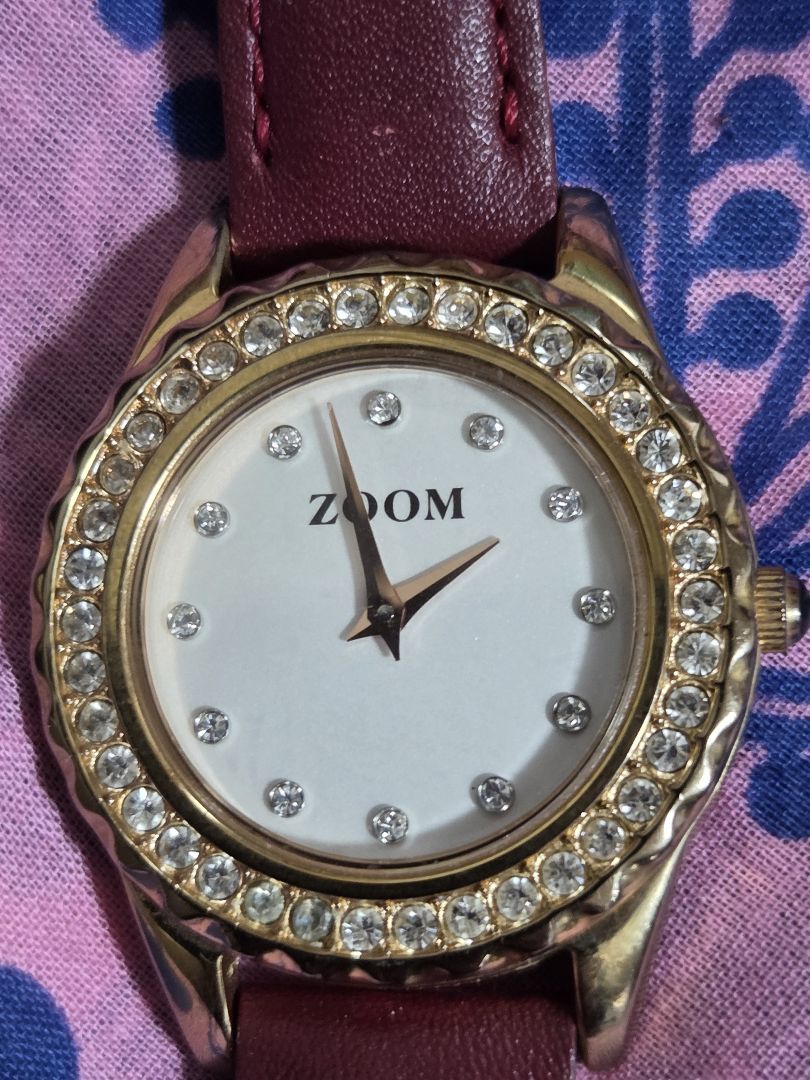 Zoom Analog Quartz Women Watch Women'S Battery Replaced Excellent Condition