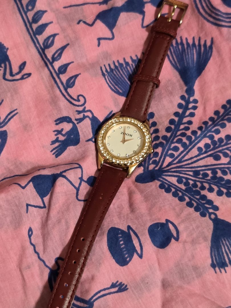 Zoom Analog Quartz Women Watch Women'S Battery Replaced Excellent Condition