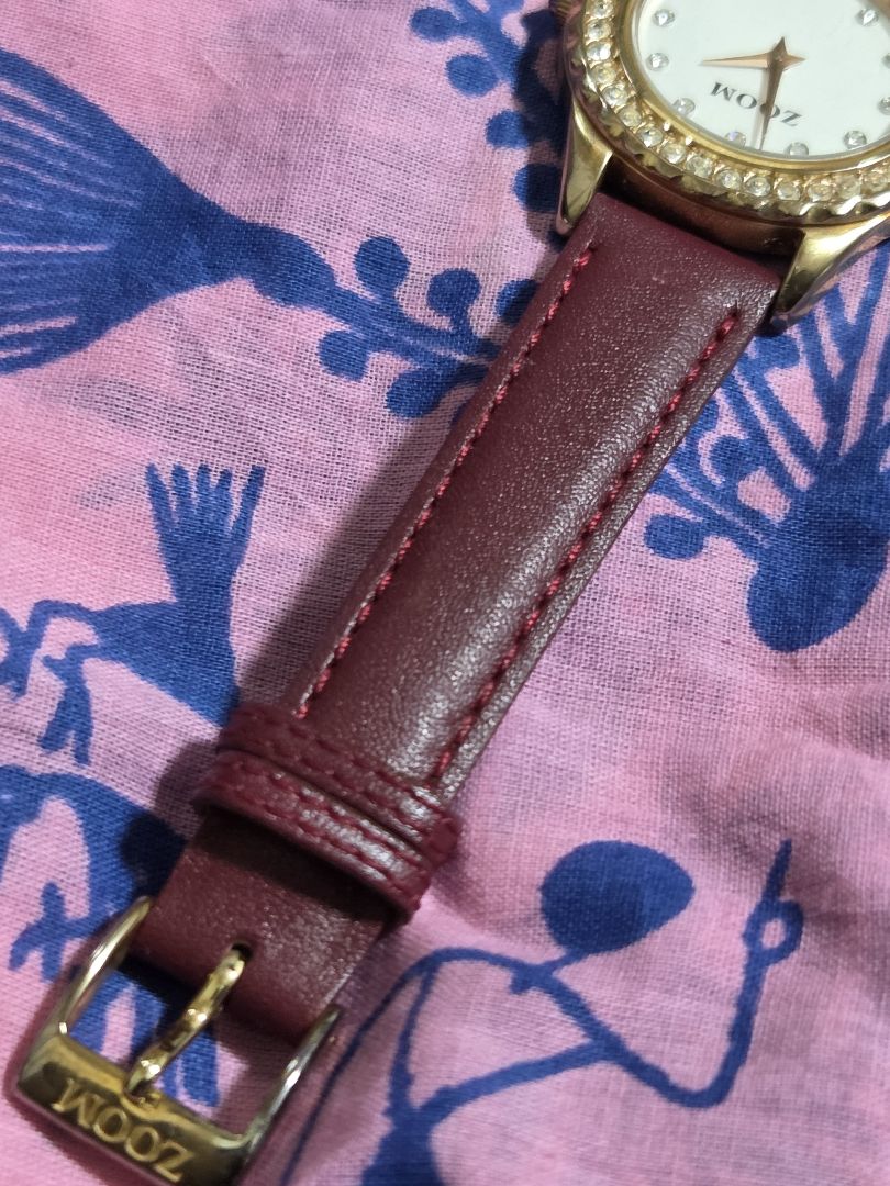 Zoom Analog Quartz Women Watch Women'S Battery Replaced Excellent Condition