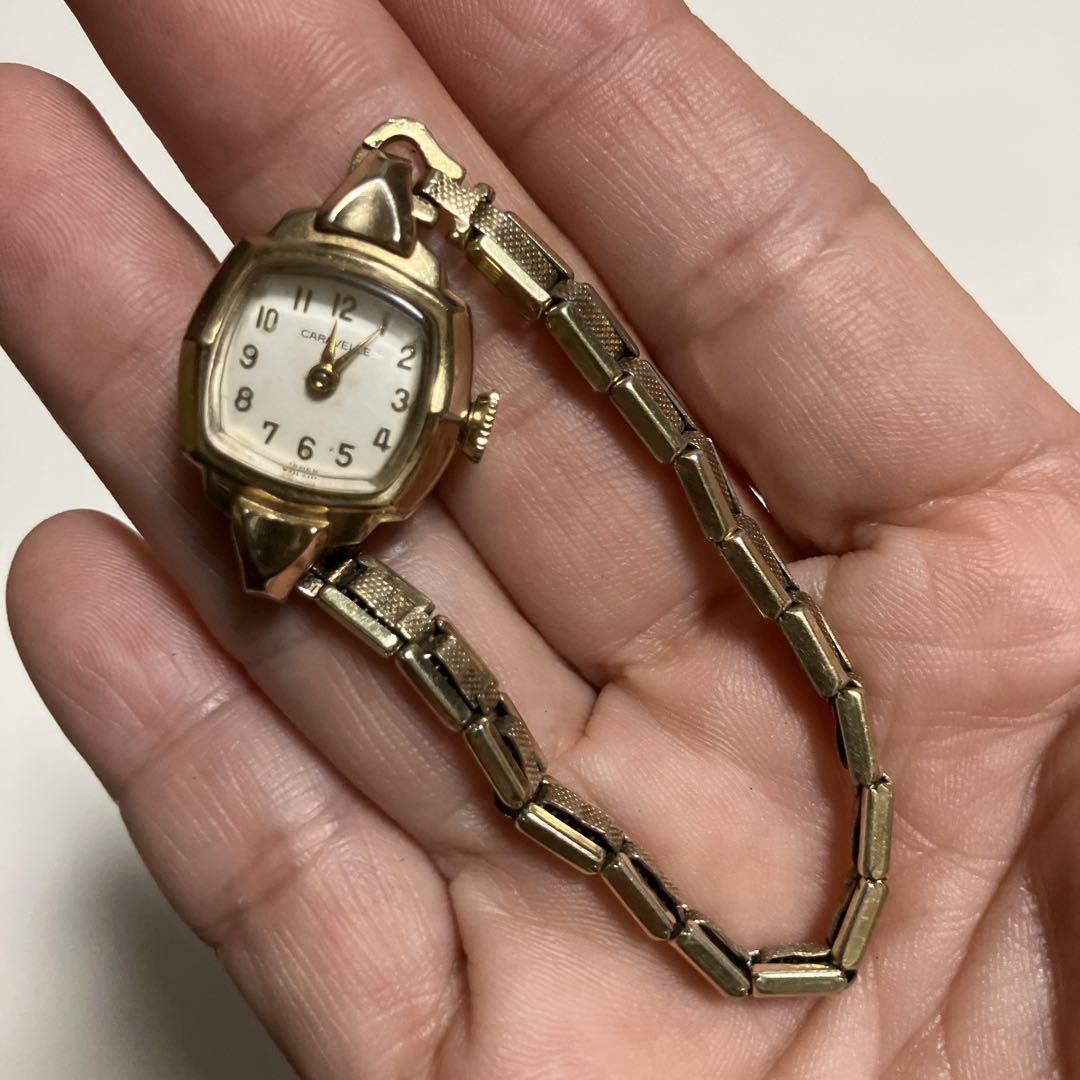 CARAVELLE Analog Mechanical (Manual) Women