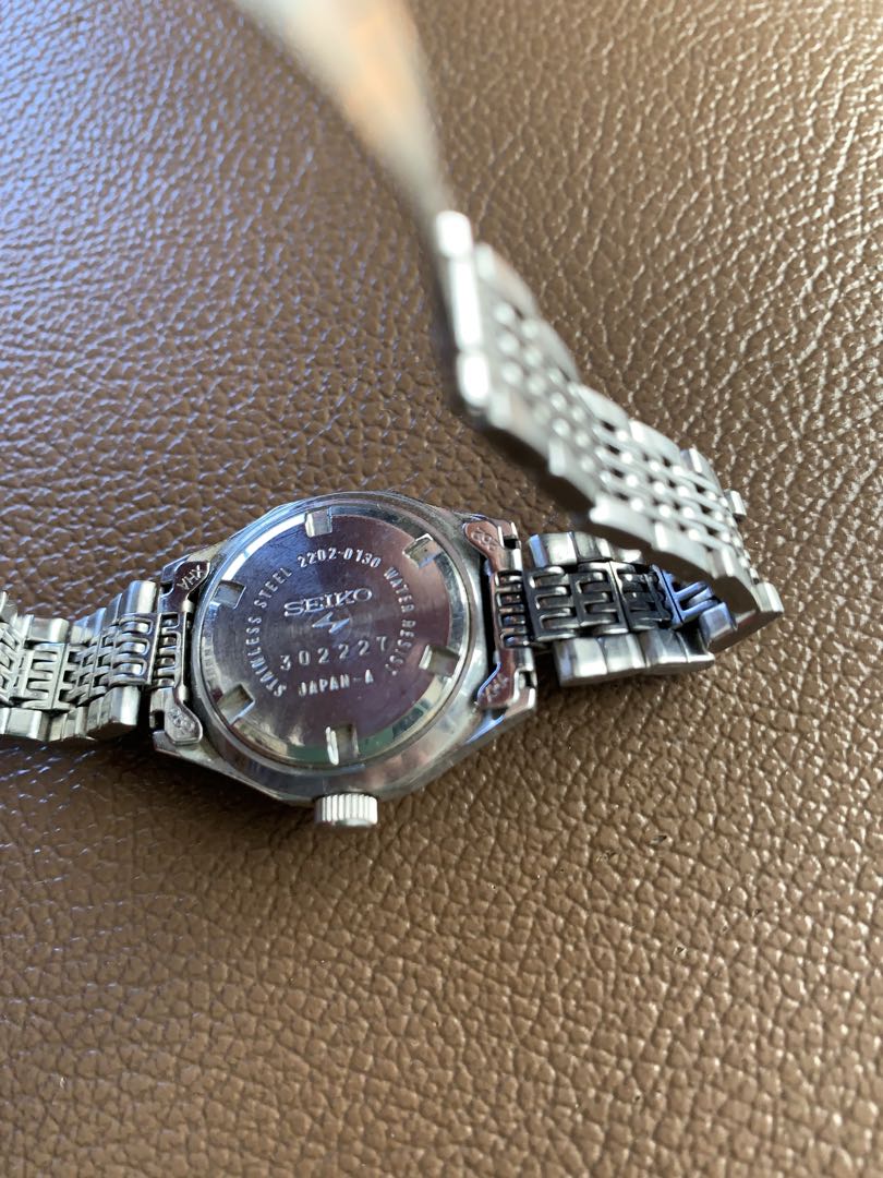 Seiko 2202-0130 Analog Mechanical (Automatic) Women