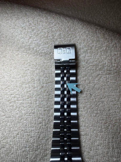 Citizen Q&Q H980-205 Analog Solar Men