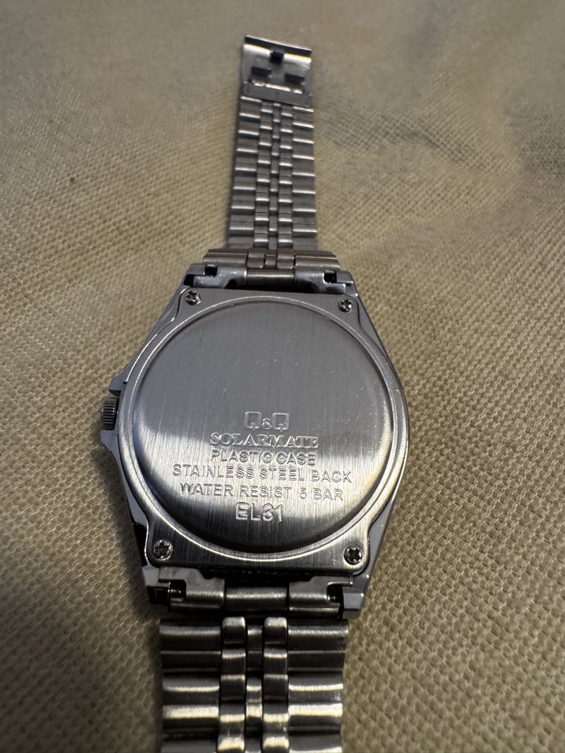 Citizen Q&Q H980-205 Analog Solar Men