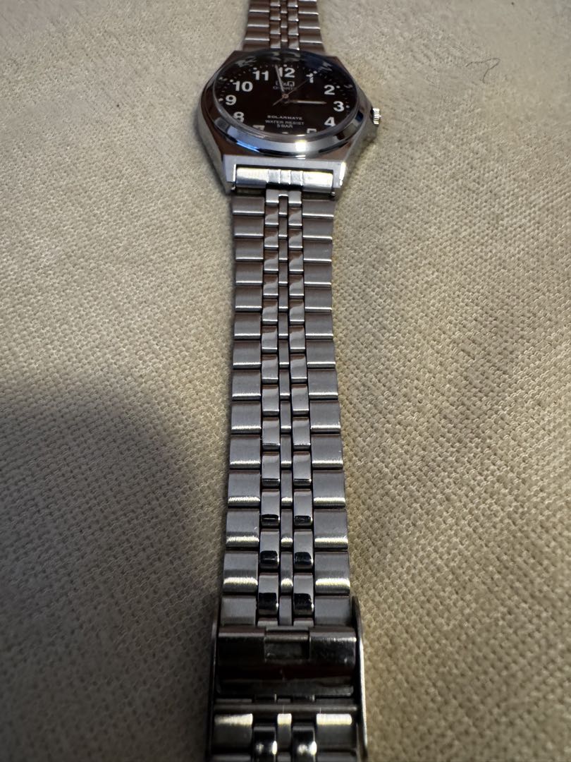 Citizen Q&Q H980-205 Analog Solar Men