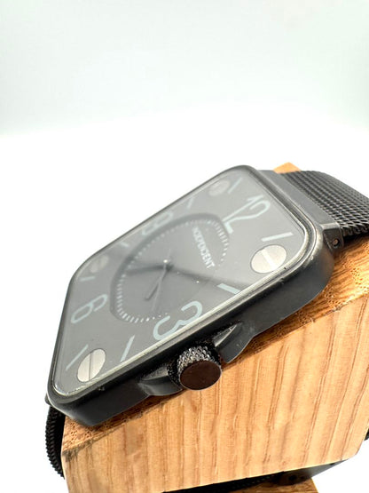 Independent Analog Quartz Men Watch