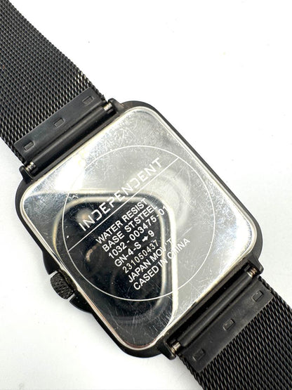 Independent Analog Quartz Men Watch