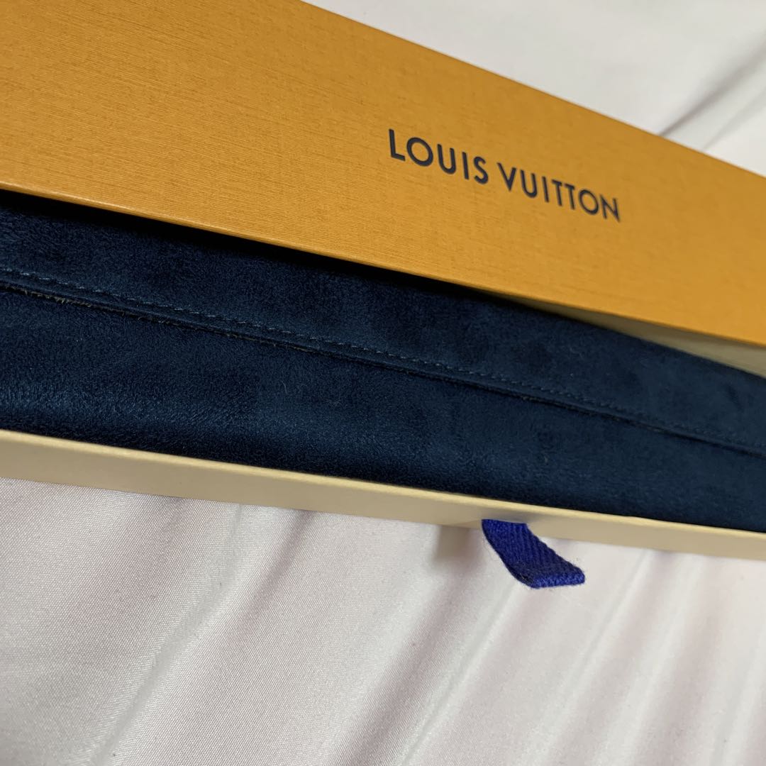 Louis Vuitton Analog Quartz Men