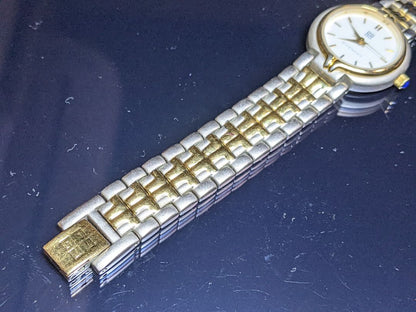 Givenchy Analog Quartz Women