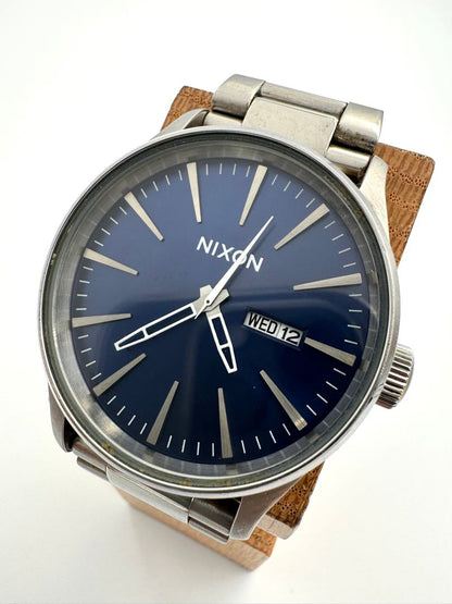 Nixon Analog Quartz Men Watch