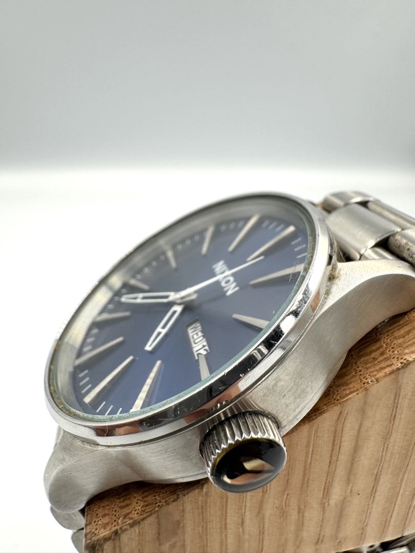 Nixon Analog Quartz Men Watch
