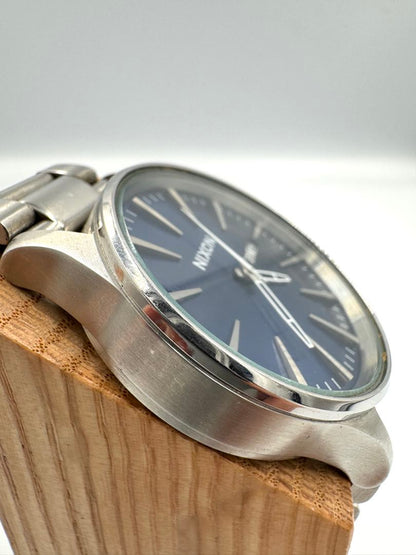 Nixon Analog Quartz Men Watch