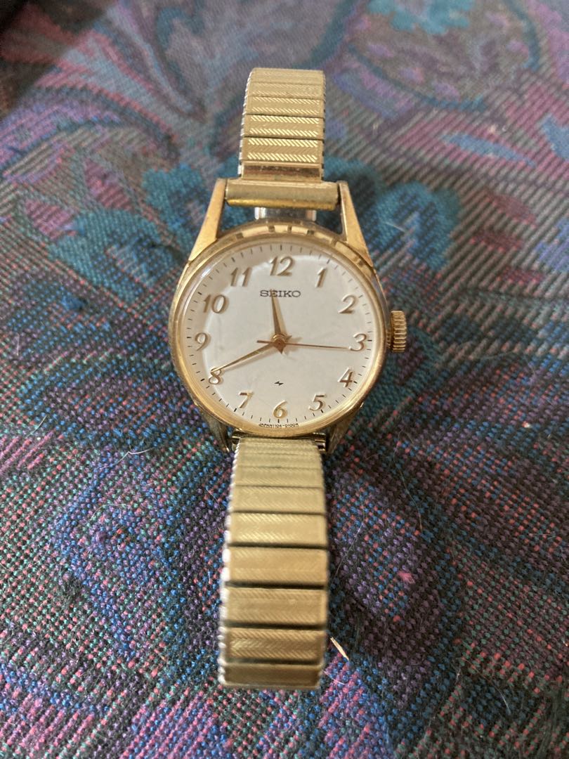 Seiko 1104-0031 Analog Mechanical (Manual) Women