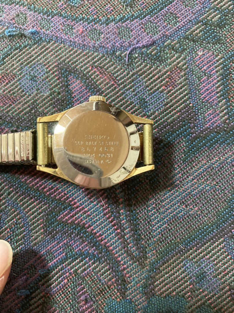 Seiko 1104-0031 Analog Mechanical (Manual) Women