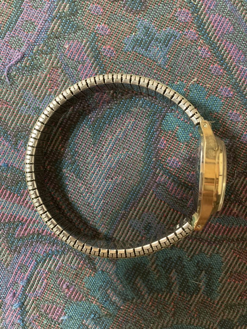 Seiko 1104-0031 Analog Mechanical (Manual) Women