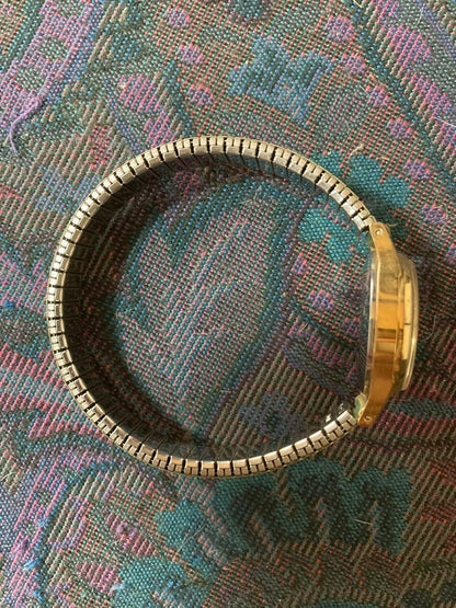 Seiko 1104-0031 Analog Mechanical (Manual) Women