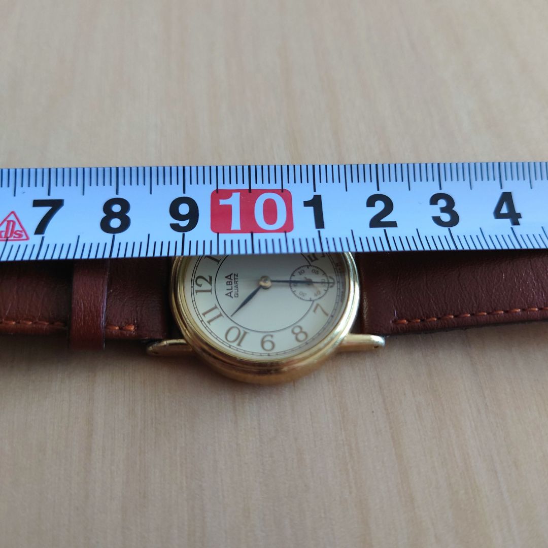 Seiko Alba V253-0021 Analog Quartz Women