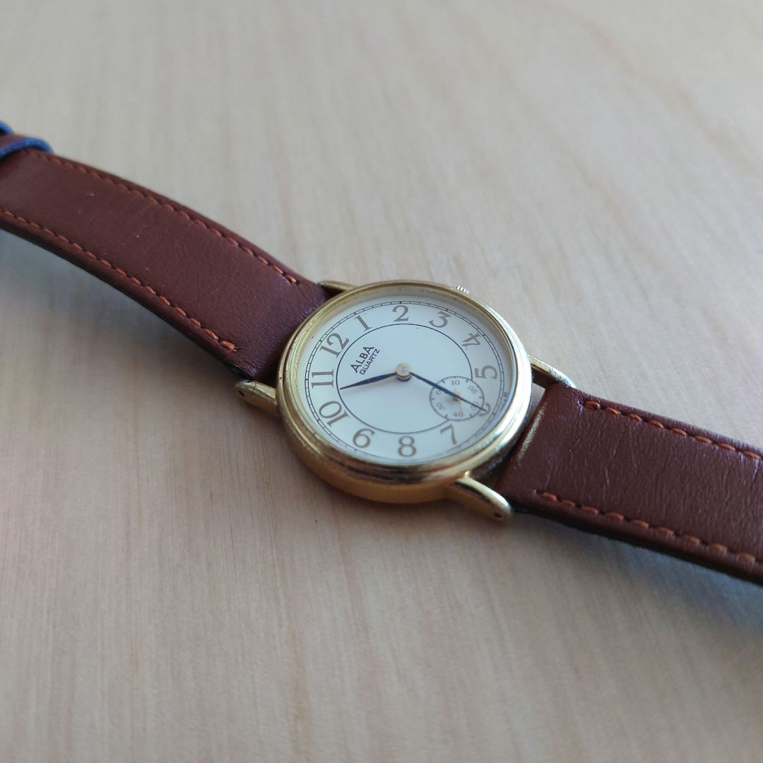 Seiko Alba V253-0021 Analog Quartz Women
