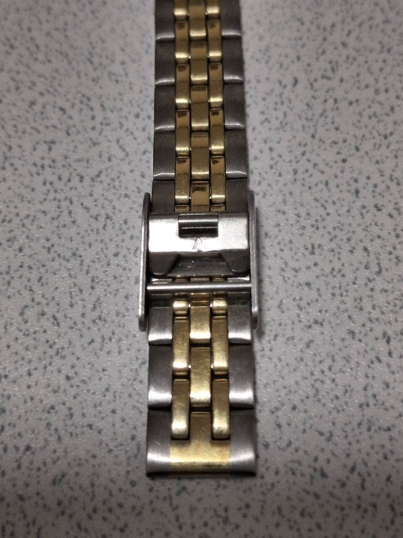 CITIZEN Q&Q Falcon Analog Quartz Women