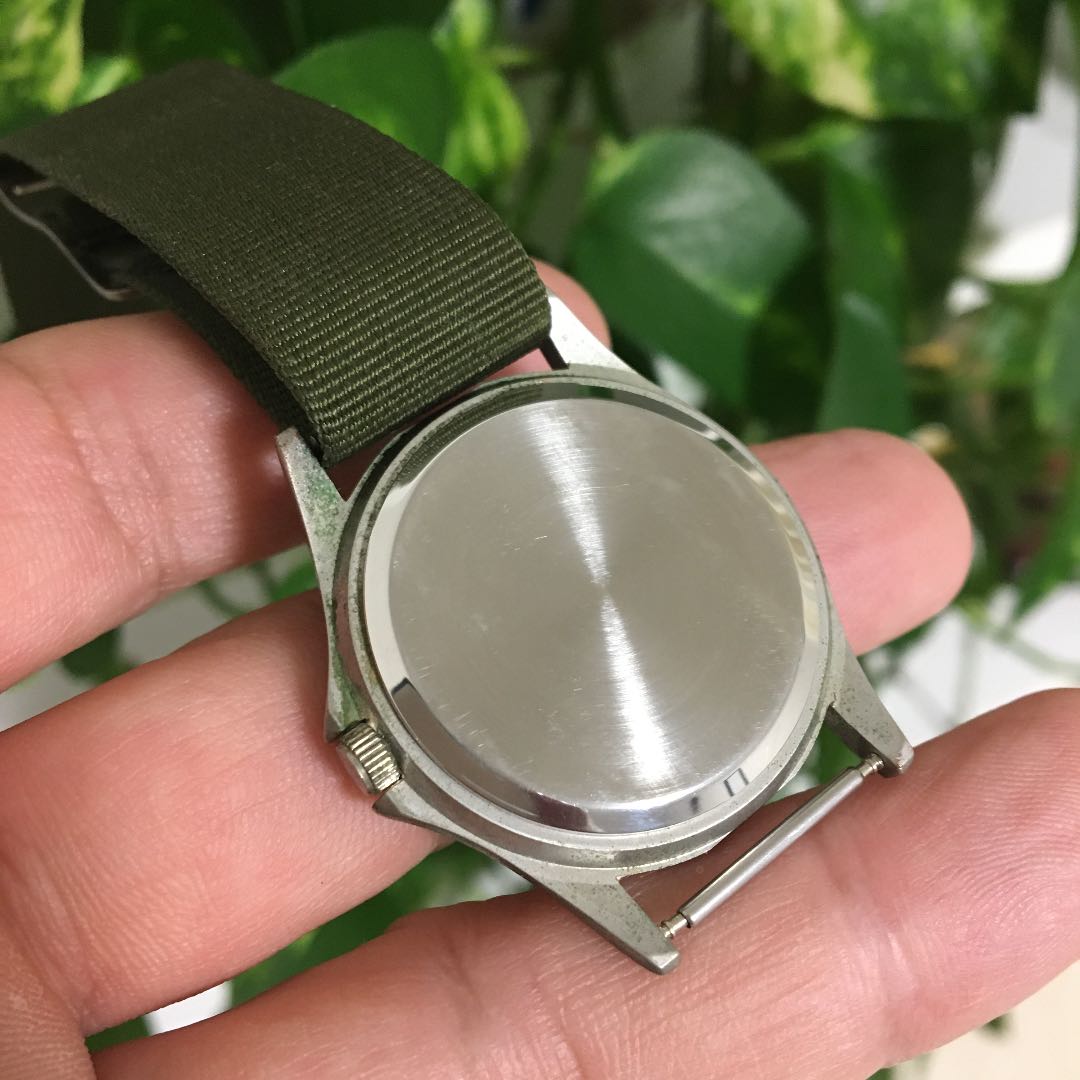 KCs Analog Quartz Men インディアンデザイン Watch