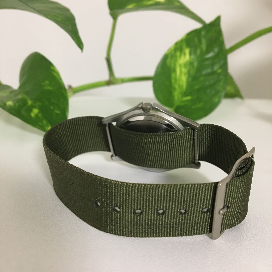KCs Analog Quartz Men インディアンデザイン Watch