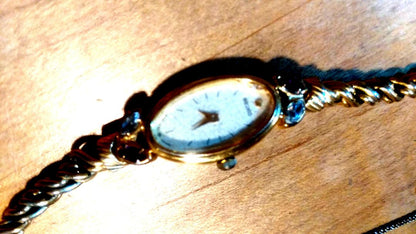 Seiko Analog Quartz Women
