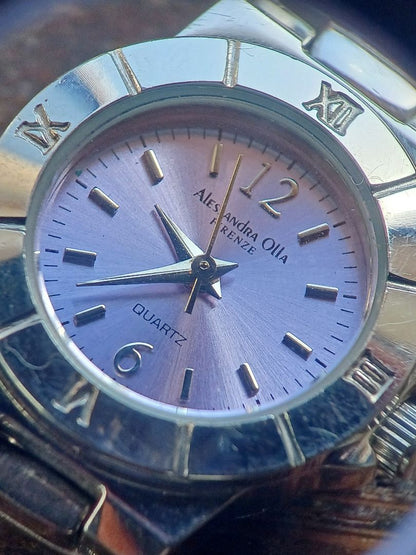 Analog Quartz Women