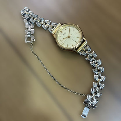 Analog Quartz Women