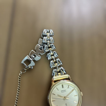Analog Quartz Women