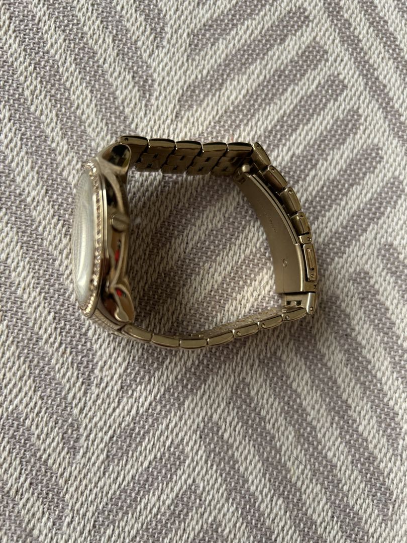 Armani Exchange Analog Quartz Men