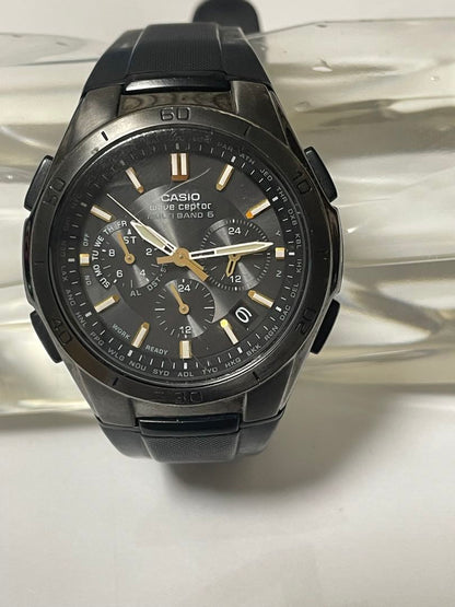 Casio Wave Ceptor Analog Quartz Men