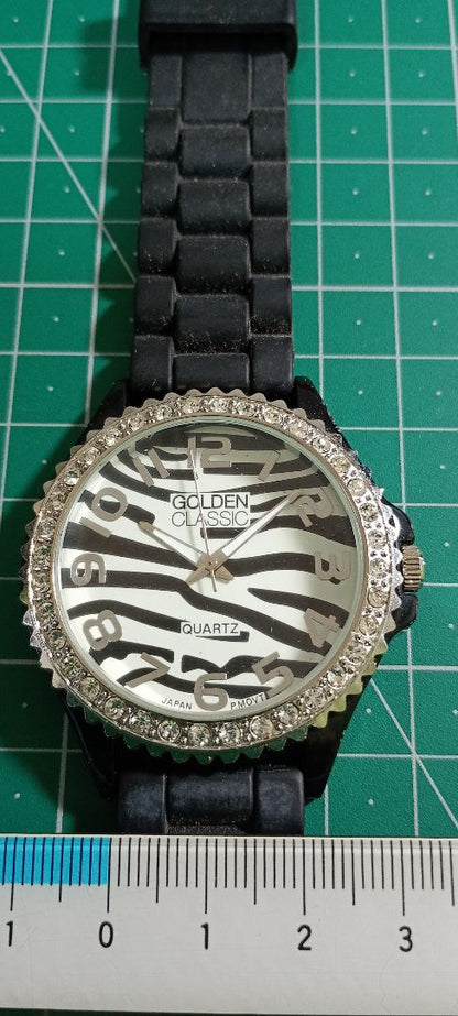 Golden Classic Analog Quartz Women