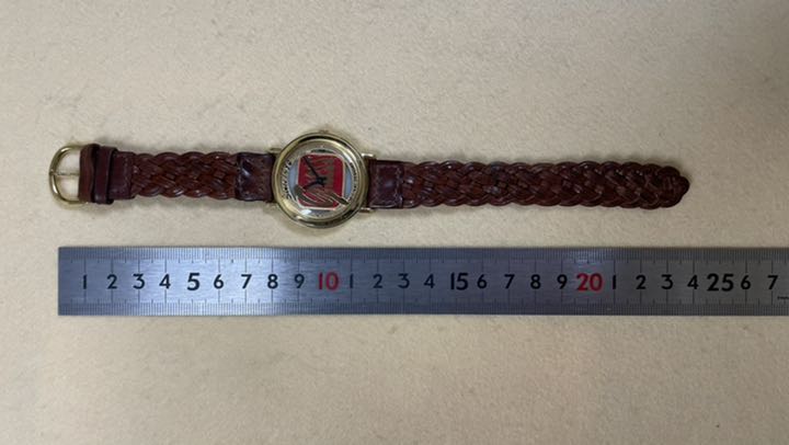 Guess Analog Quartz Women