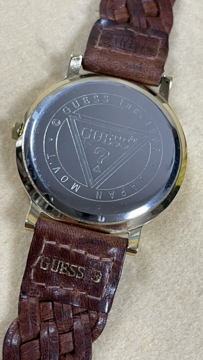 Guess Analog Quartz Women