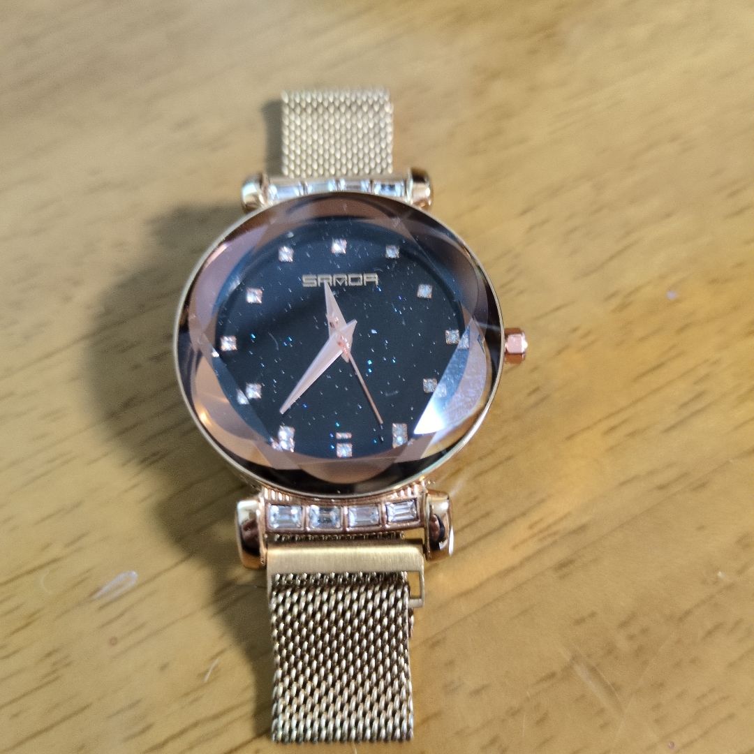 Analog Quartz Women