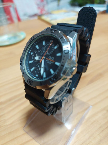 Citizen DIVER'S Q&Q Analog Solar Men