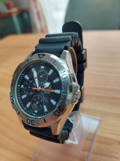 Citizen DIVER'S Q&Q Analog Solar Men