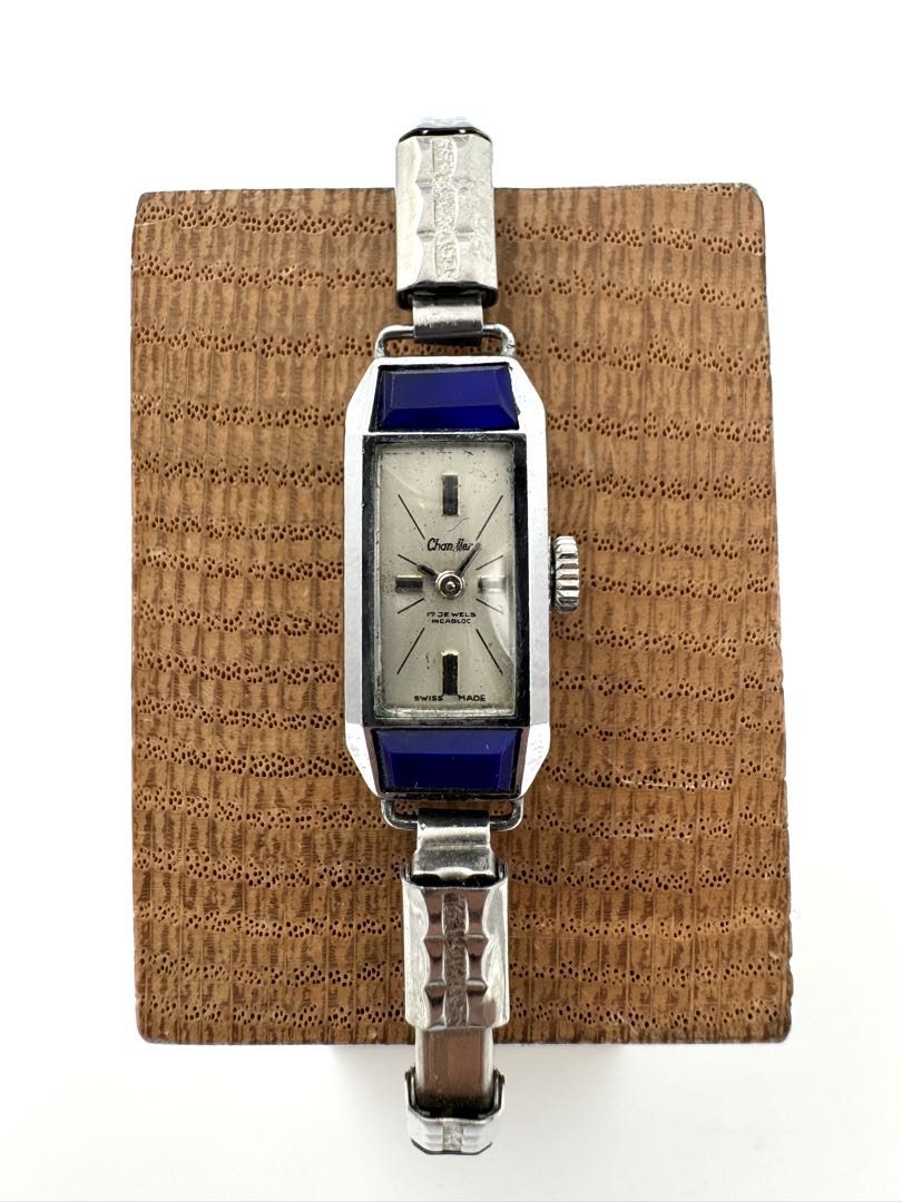 Chandler Analog Mechanical (Manual) Women 17 Jewels Manual Winding Watch For Parts