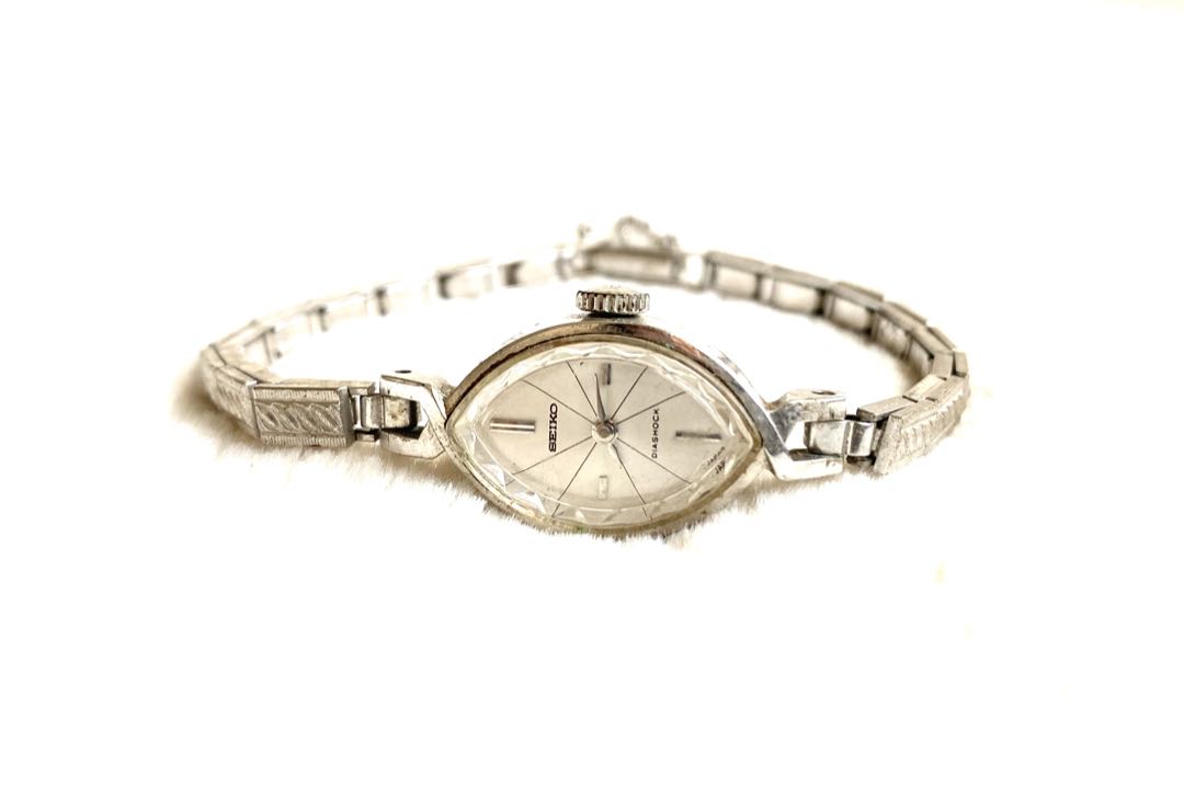 Seiko 12-MINUTE Analog Mechanical (Manual) Women