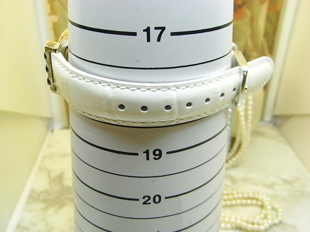 Pierre Lannier Special Analog Quartz Women Série Spéciale Anno 2000 Watch