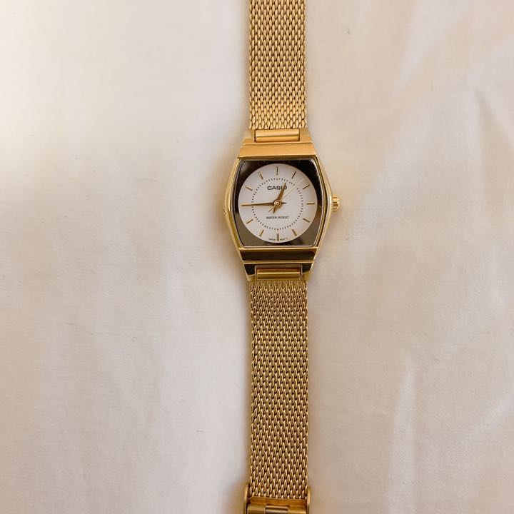 Casio LQ-142E-9 Analog Quartz Women