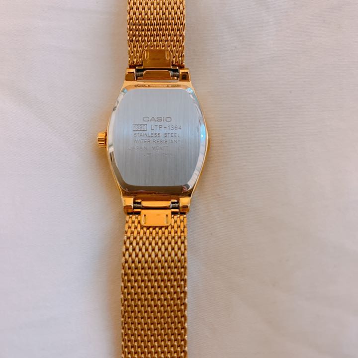Casio LQ-142E-9 Analog Quartz Women