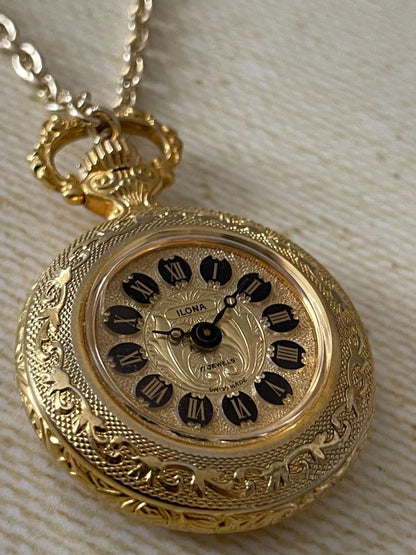 Ilona Analog Mechanical (Manual) Men