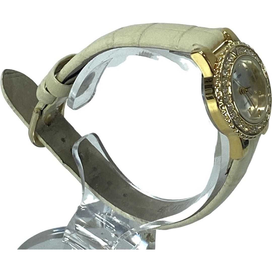 UGO VALENTINO Analog Quartz Women