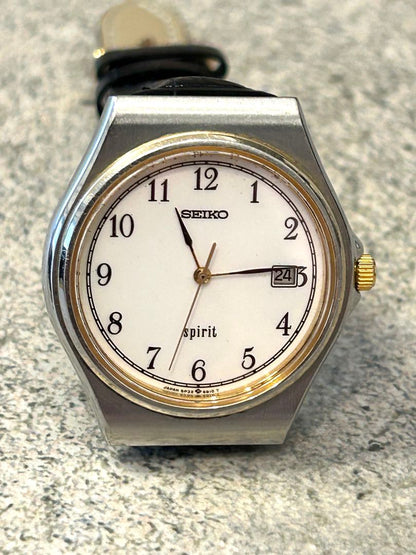 Seiko Spirit 5P32-6B30 Analog Quartz Men