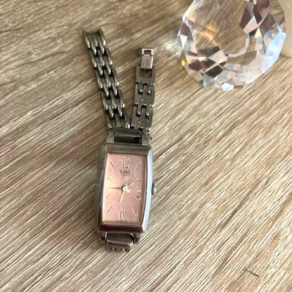 Michelle Clan Analog Quartz Women